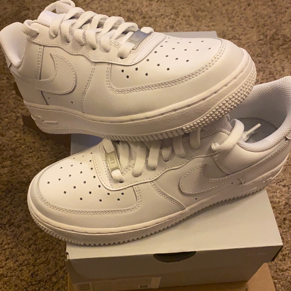 NEW Womens Air Force 1 ‘07